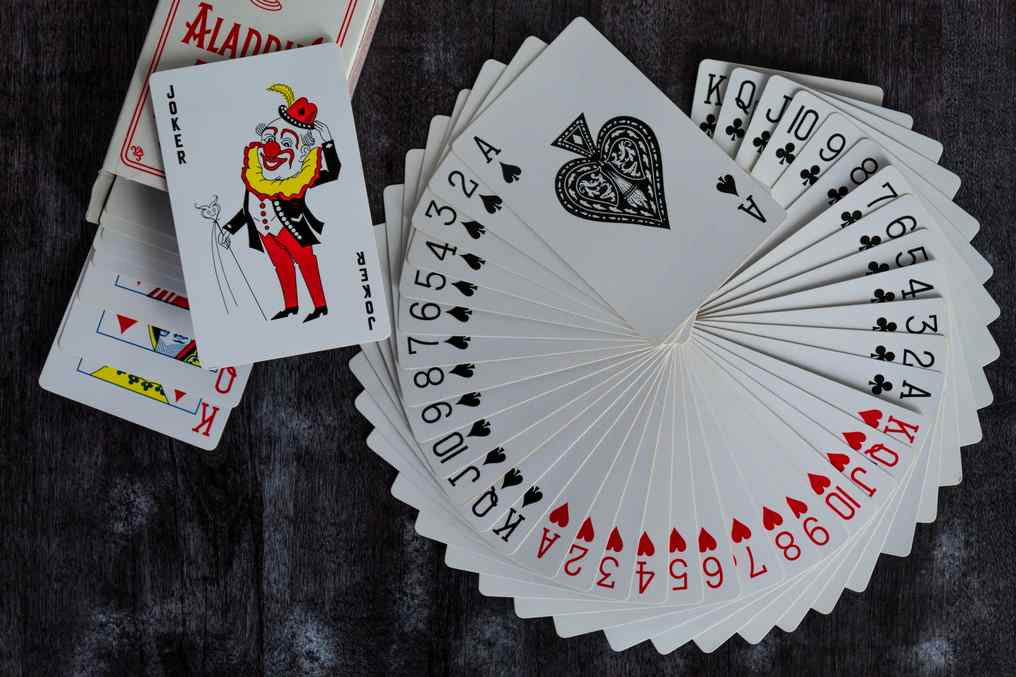 The Future of Online Gambling: Trends, Technologies, and Regulations